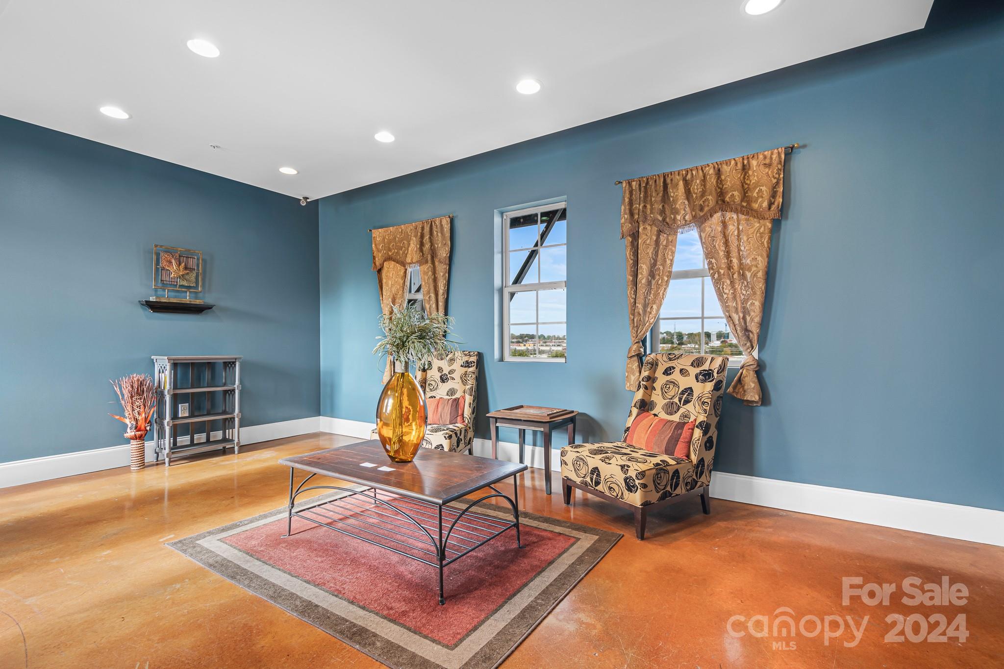 28th Row - Residential