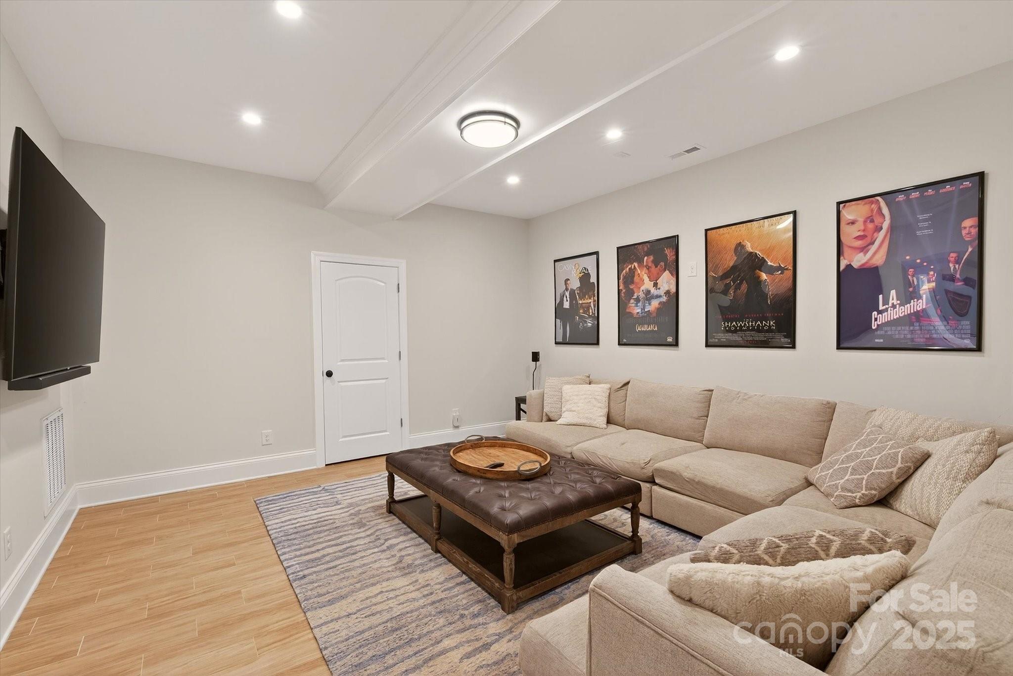 Chatsworth - Residential