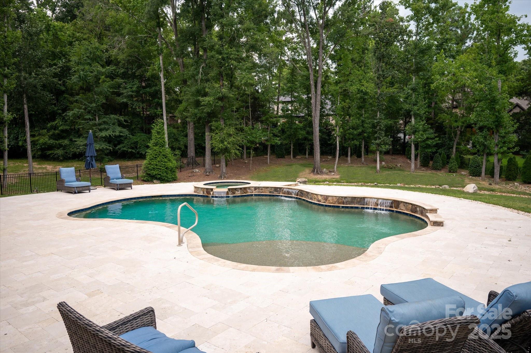 Chatsworth - Residential