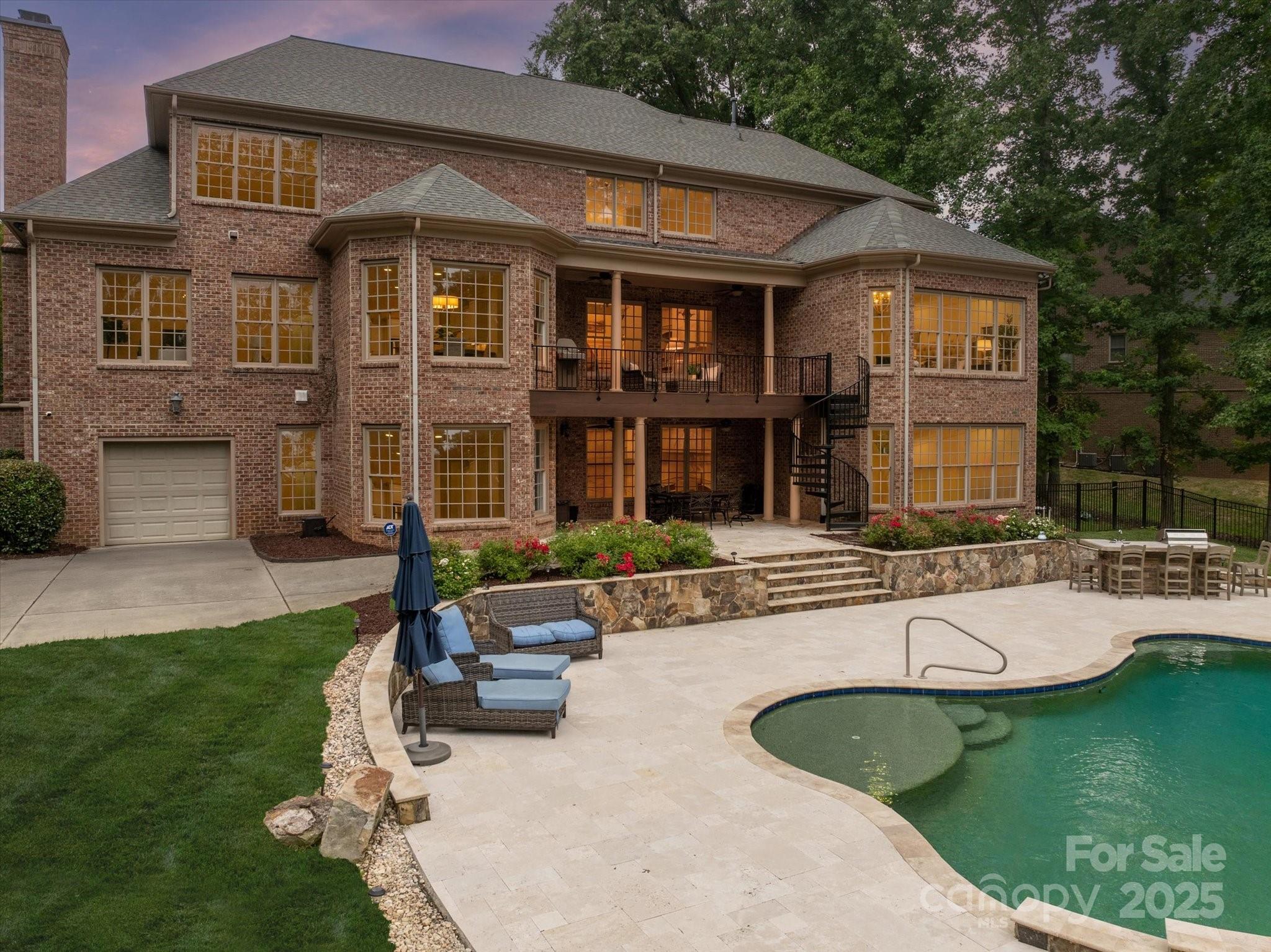 Chatsworth - Residential