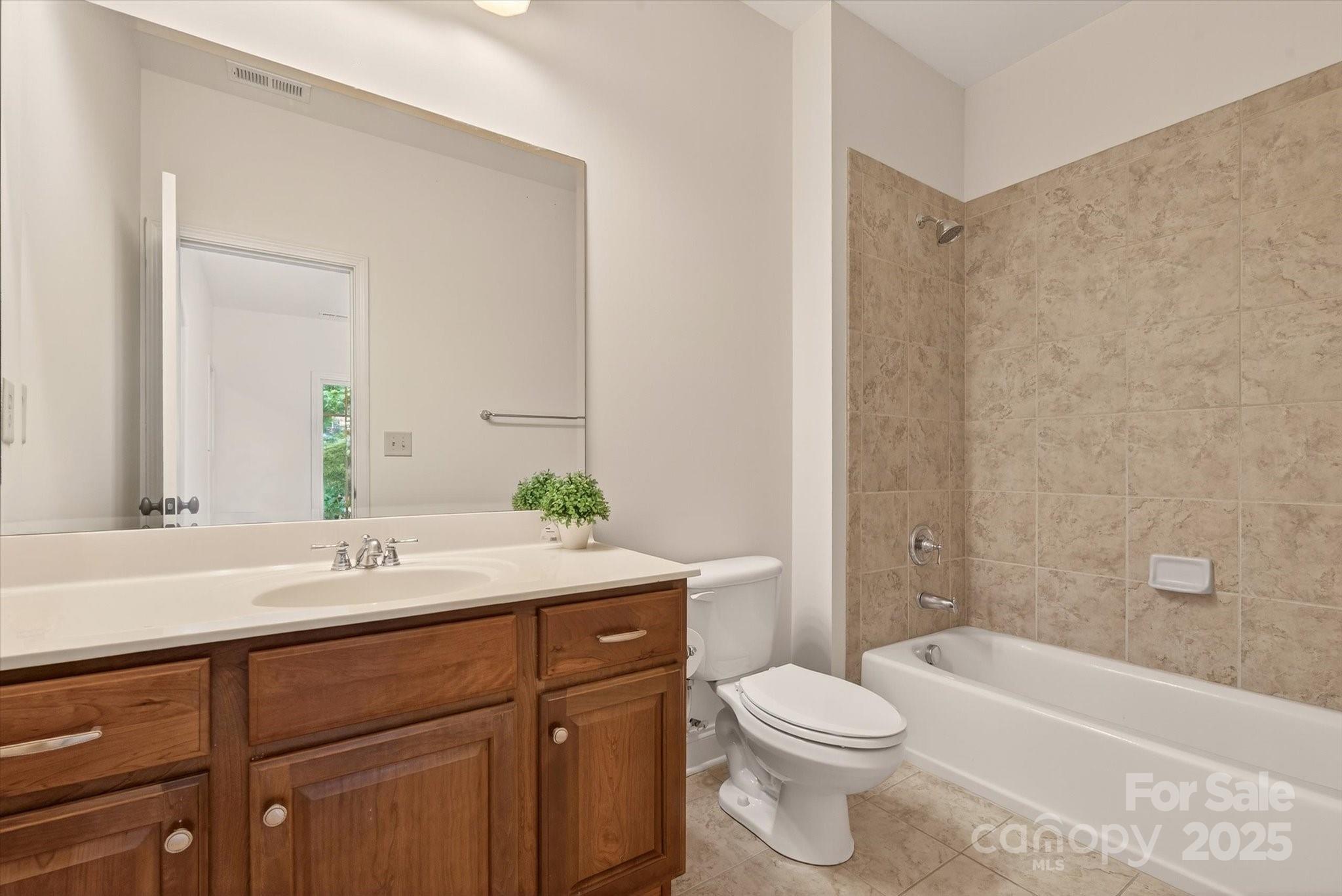 Chatsworth - Residential