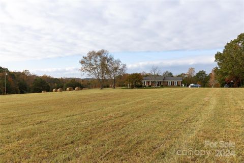 A home in Grover