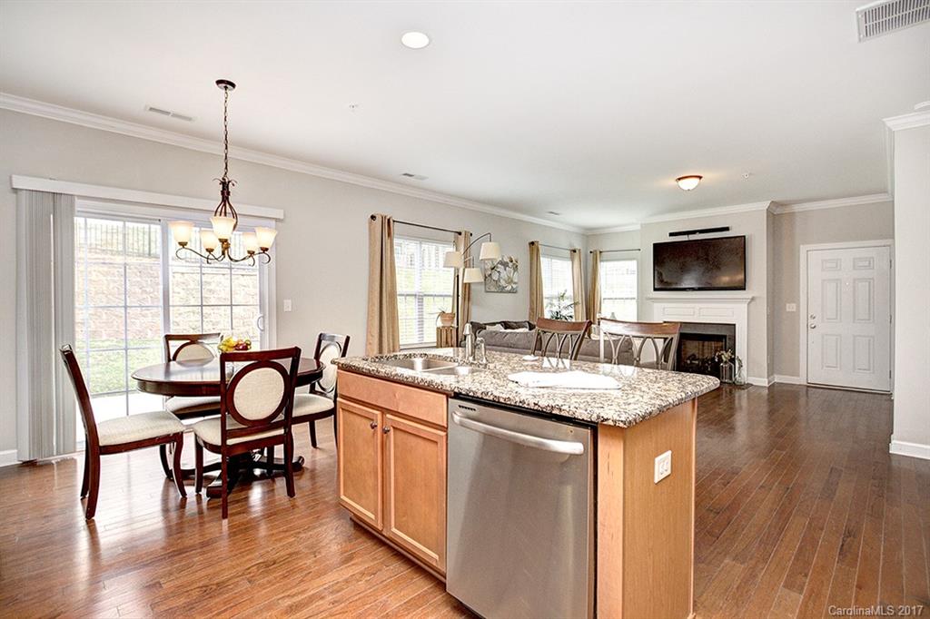 Riviera - Residential