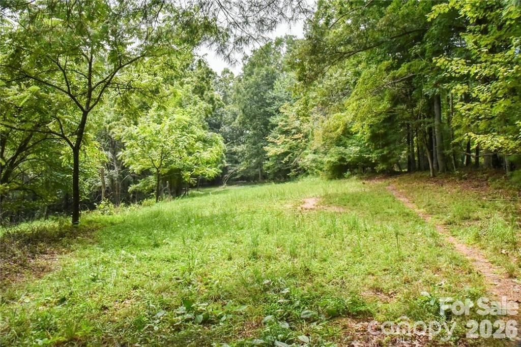 19 Laurel Loop Road
