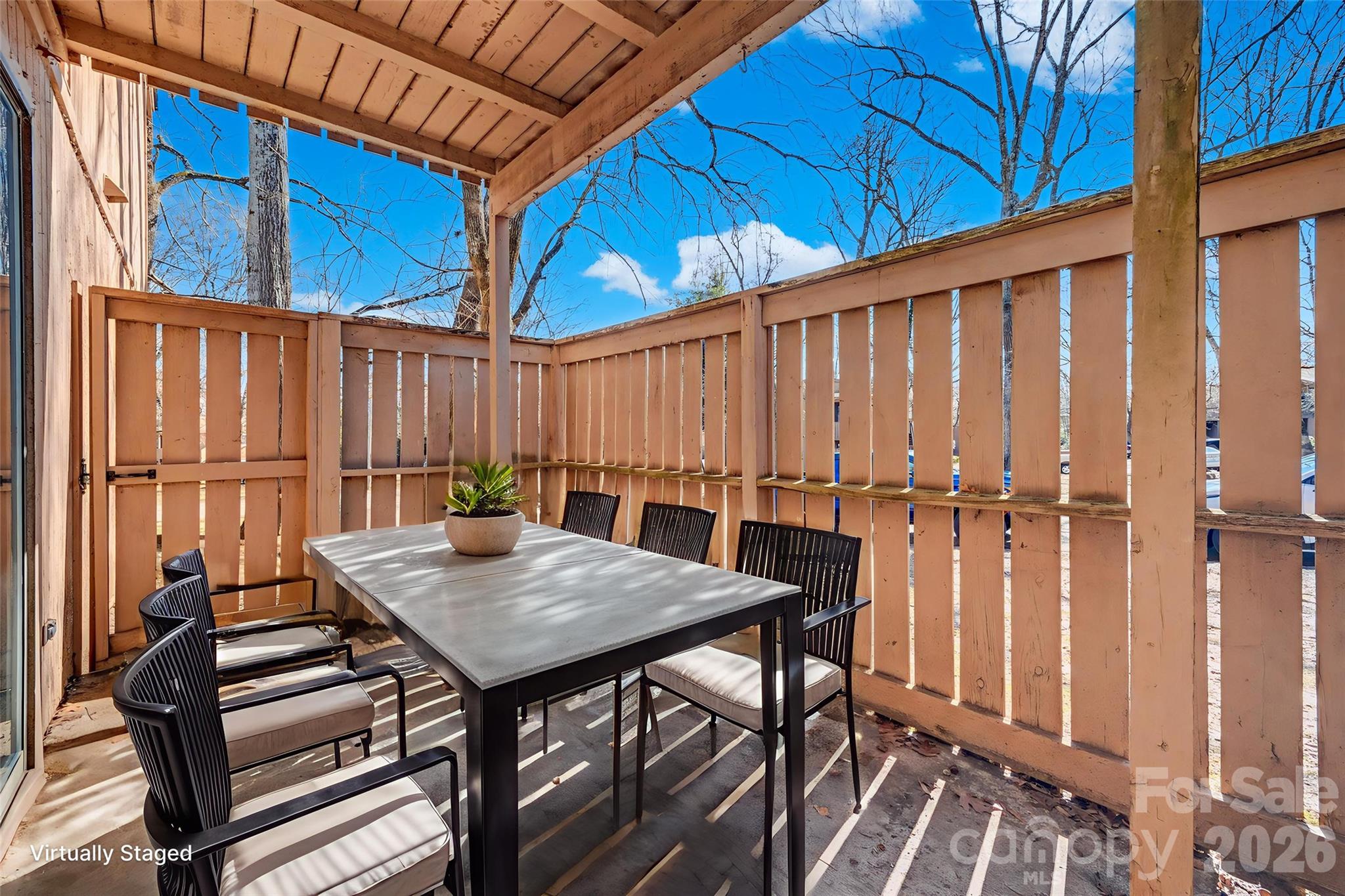 Riverview Villas - Residential