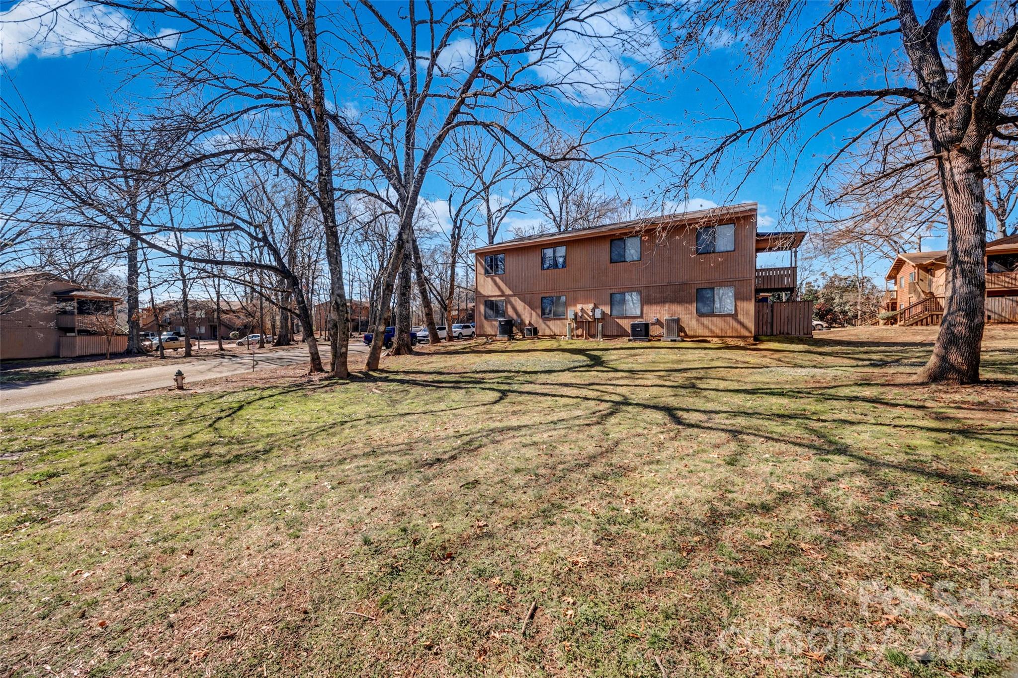 Riverview Villas - Residential