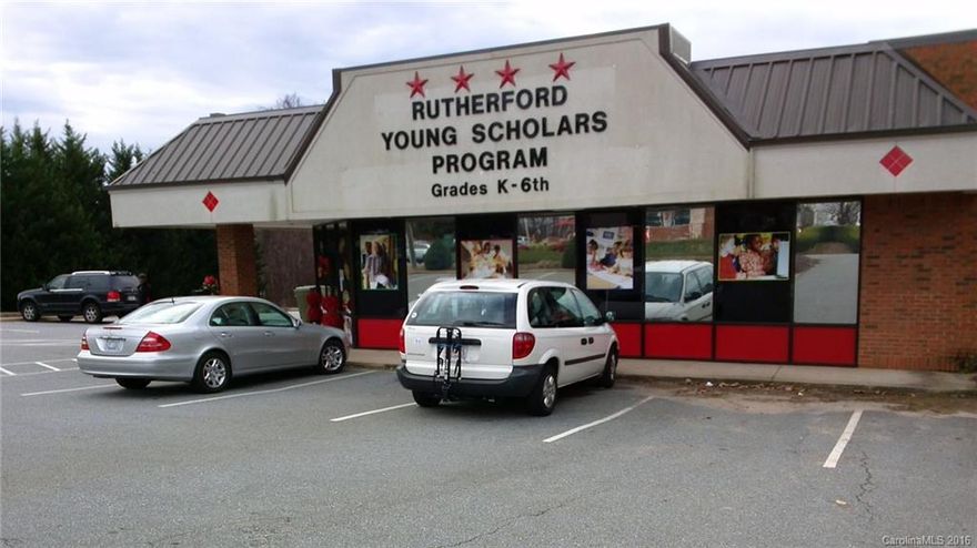 Formerly Movie Gallery. and after school care.  Open floorplan with 2 bathrooms, office area. Great Exposure, freshly interior paint, 20 parking spaces. New Heat Pump.