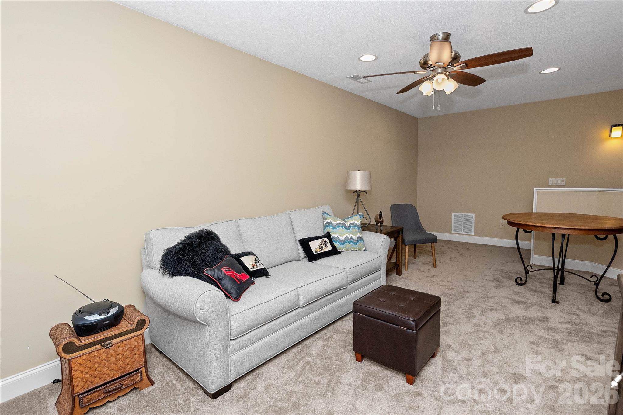 Vista At Bills Mountain - Residential