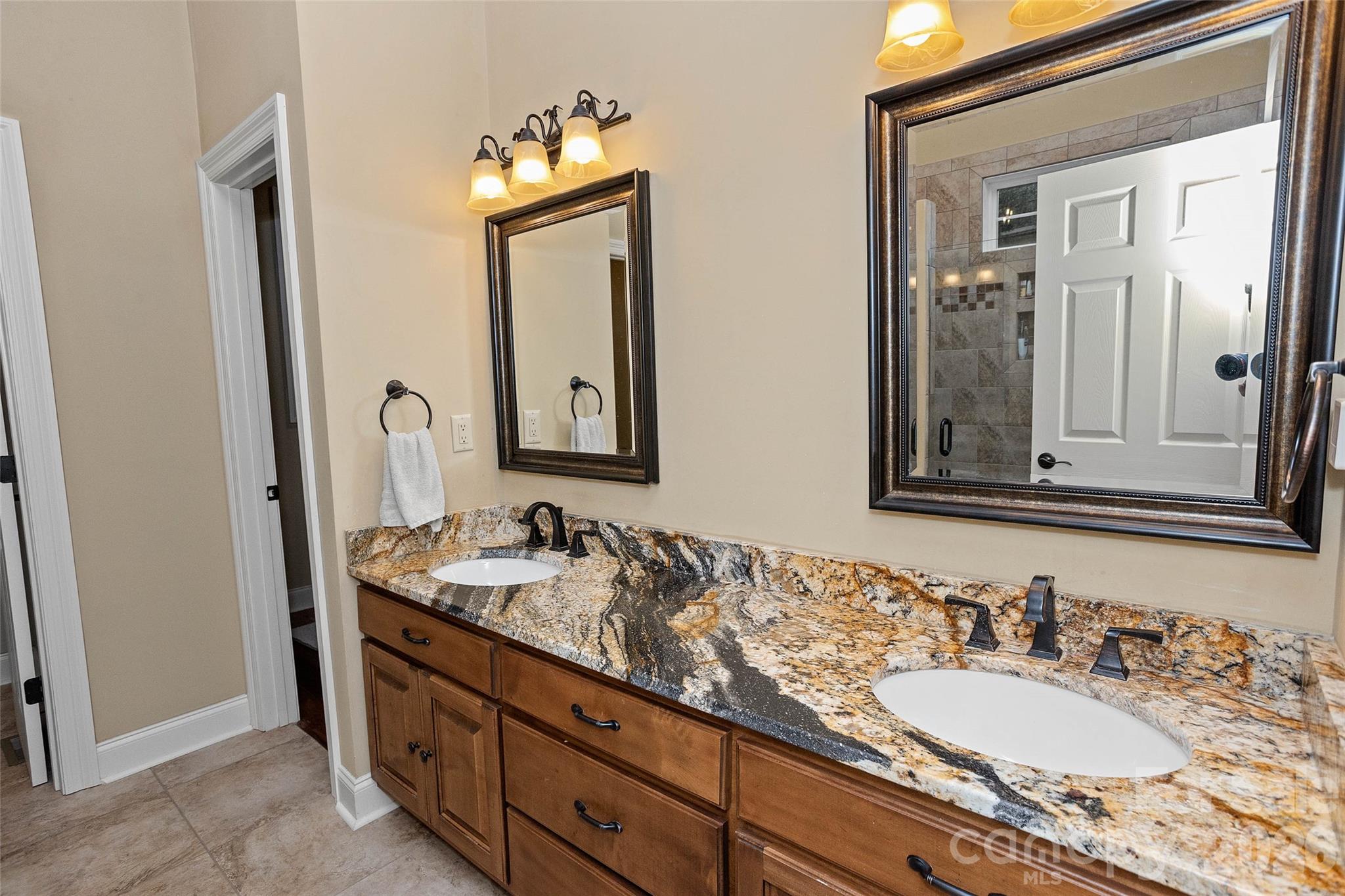 Vista At Bills Mountain - Residential