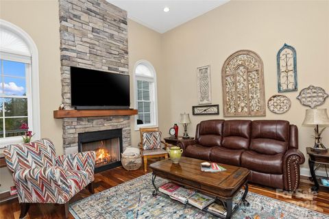 735 Bills Mountain Trail Lake Lure NC 28746