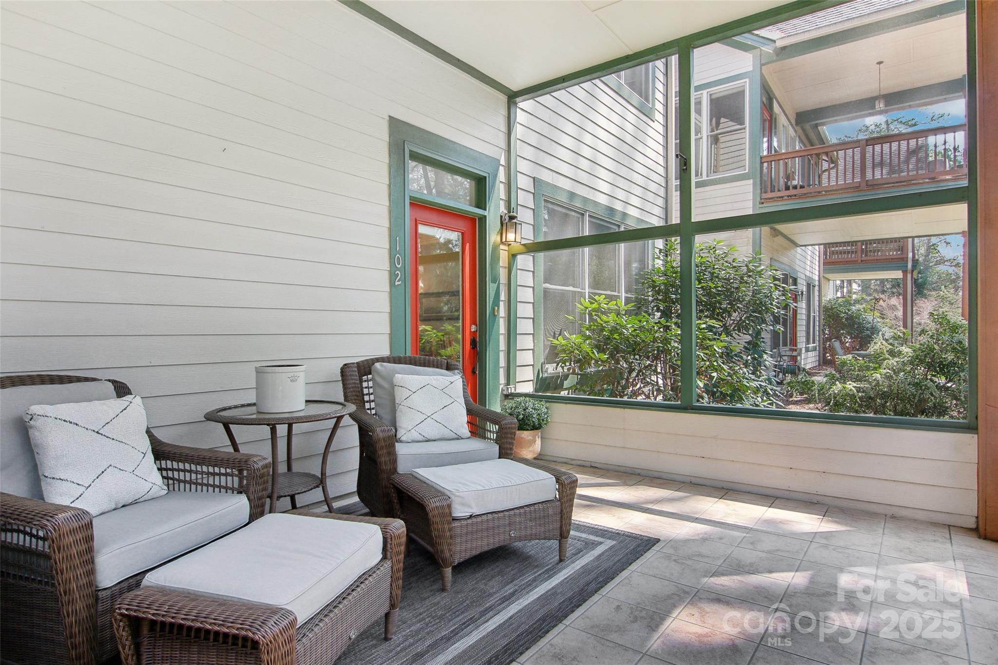 47 Ridgetop Circle 102