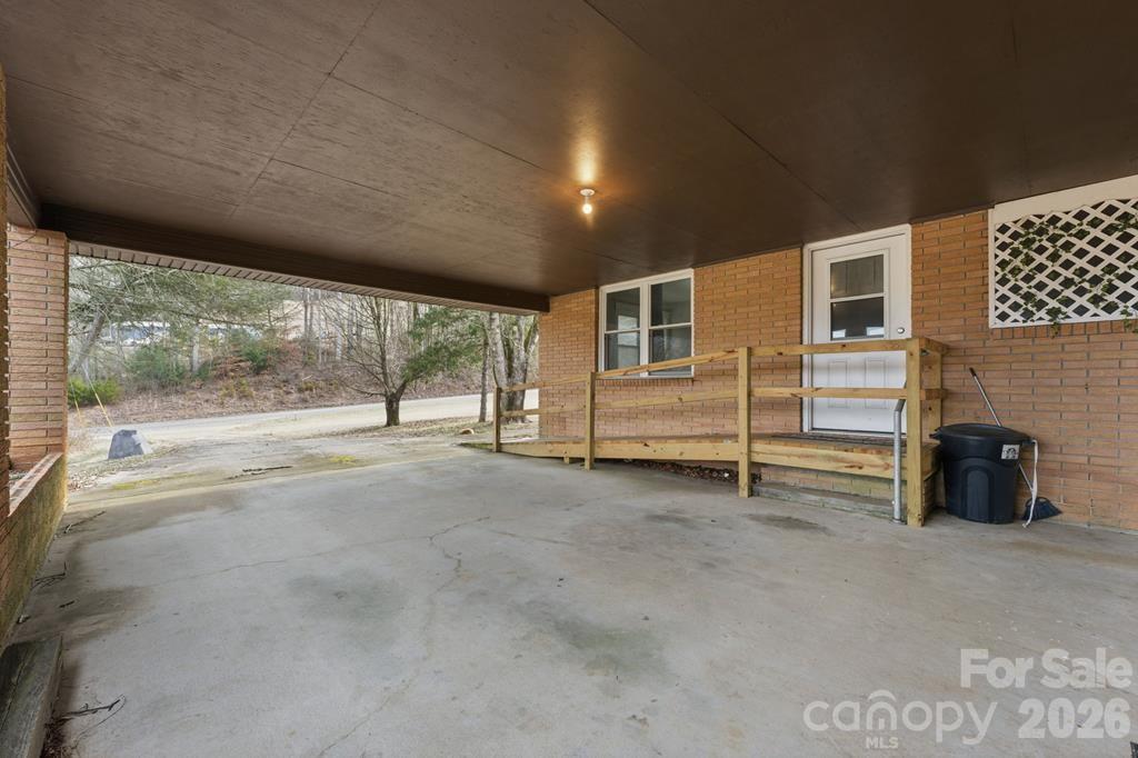 2977 HWY 64 Highway W