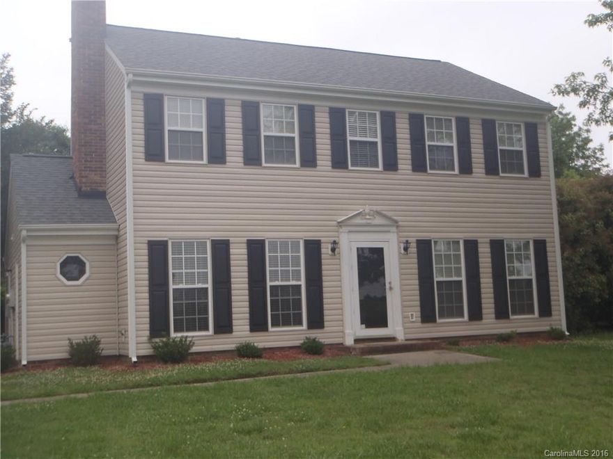 Excellent Location! Walking distance to park, mins. to downtown Matthews & shopping centers.Hardwoods & Tile Flooring thru out.New Roof & Siding Vinyl (2014).Kitchen has a sunny breakfast area and updated dishwasher,electric range and microwave (2012).Furnace was upgraded in 2016. Family Rm has an exposed brick fireplace that can be converted into wood burning.Iron Baluste on stair railing.Spacious Vaulted Master w/walk in closet and dual sinks.Nice size secondary bedrooms. Private brick patio.