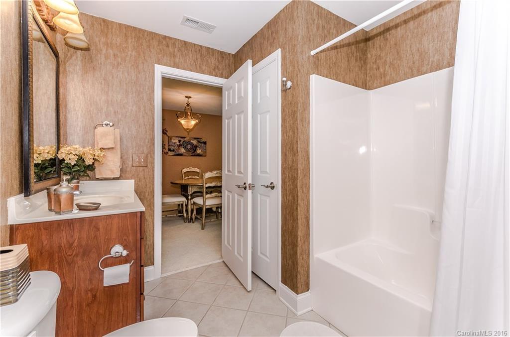 Lake Shore - Residential