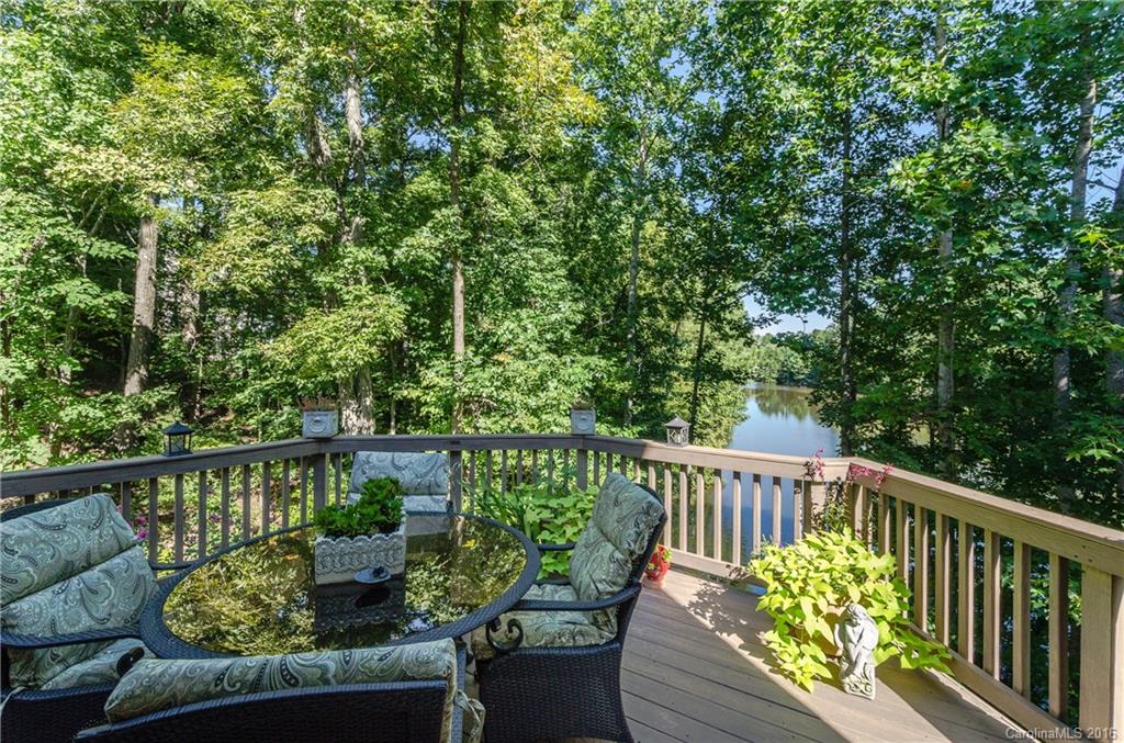 Lake Shore - Residential