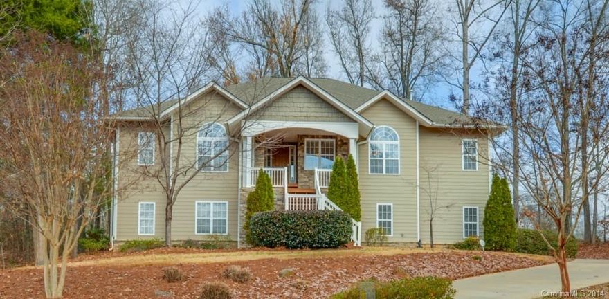 Look no further! Custom home with over 4,000 heated sq ft. 1/2 acre with a basement in Fort Mill school district. Additional 1,000 sq ft covered veranda with screened porch. Open floor plan, bright open great room with fireplace, maple cabinets, stainless stl. appliances, 2 private studies, and gorgeous master suite!