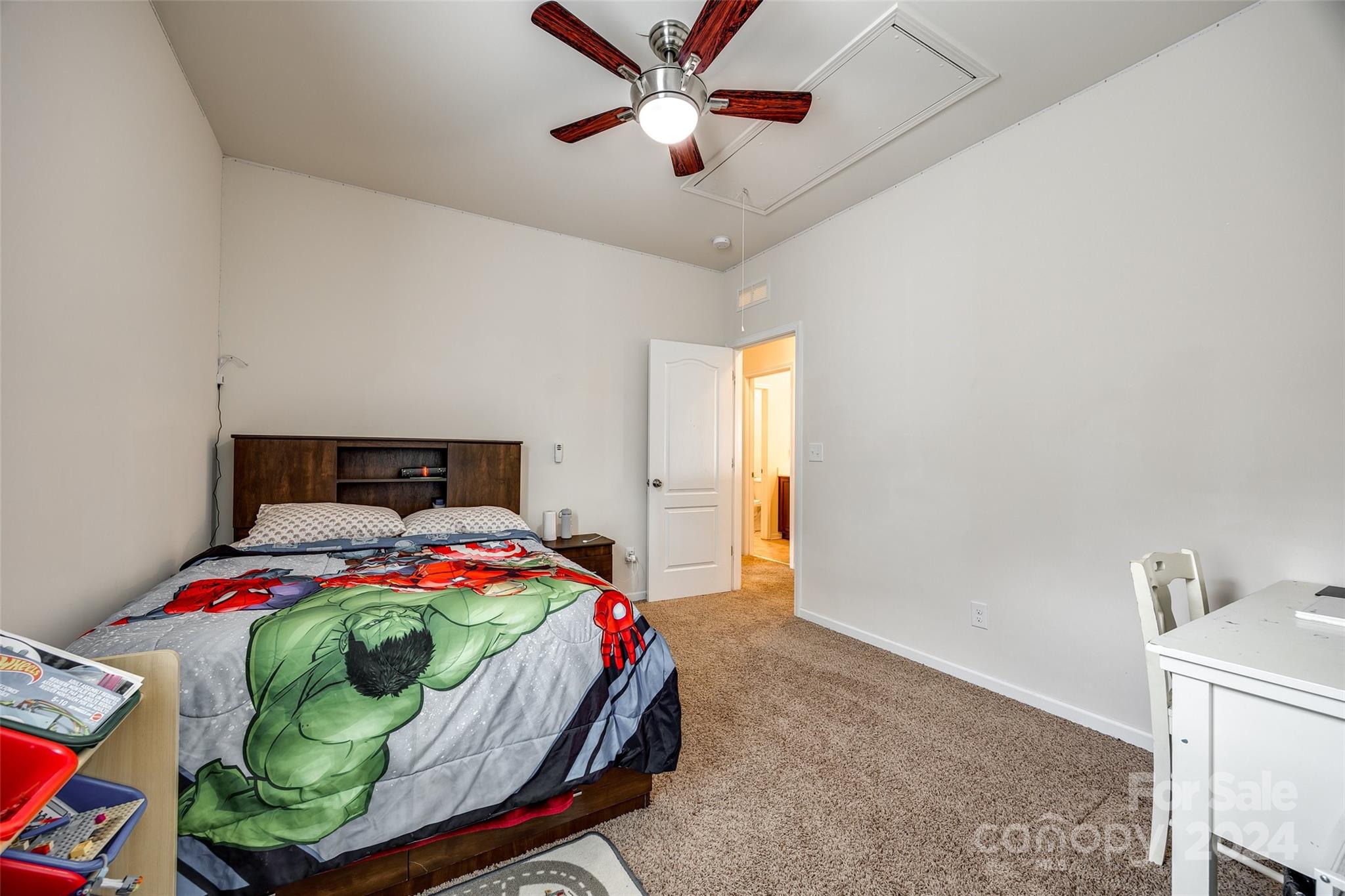 Hawks Creek - Residential