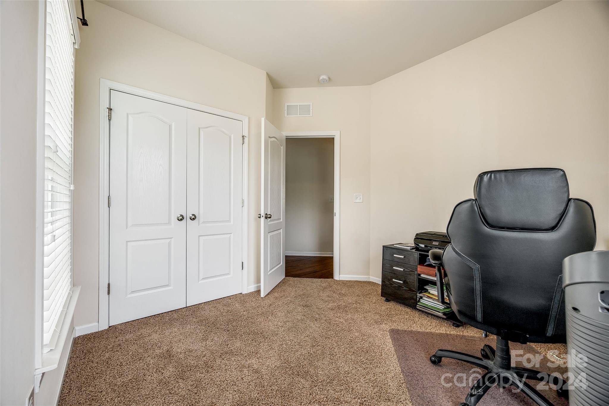 Hawks Creek - Residential