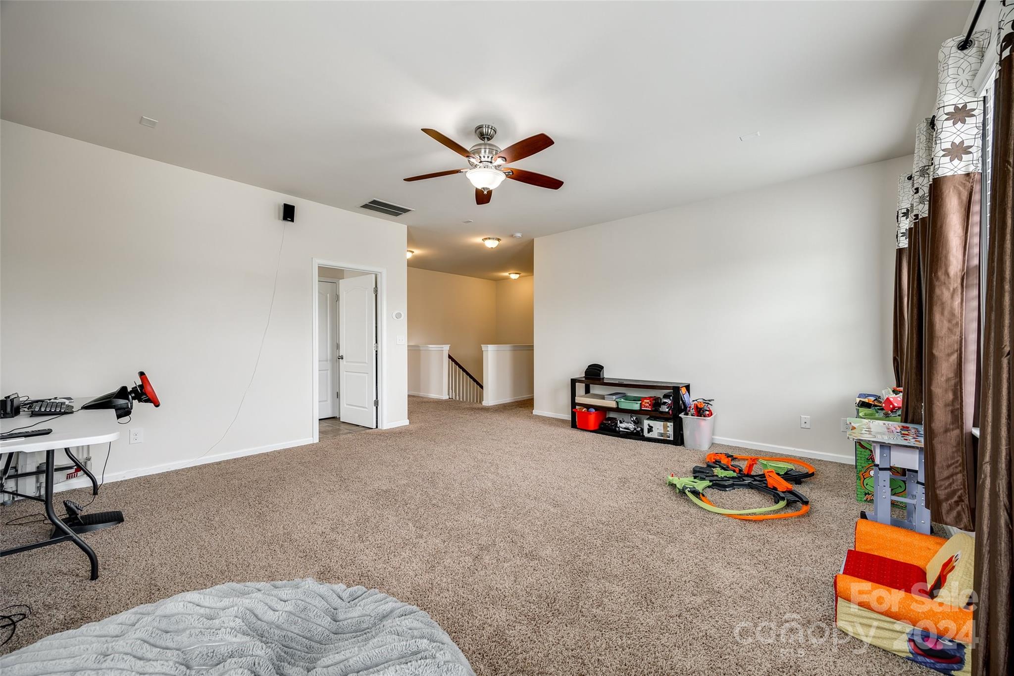 Hawks Creek - Residential