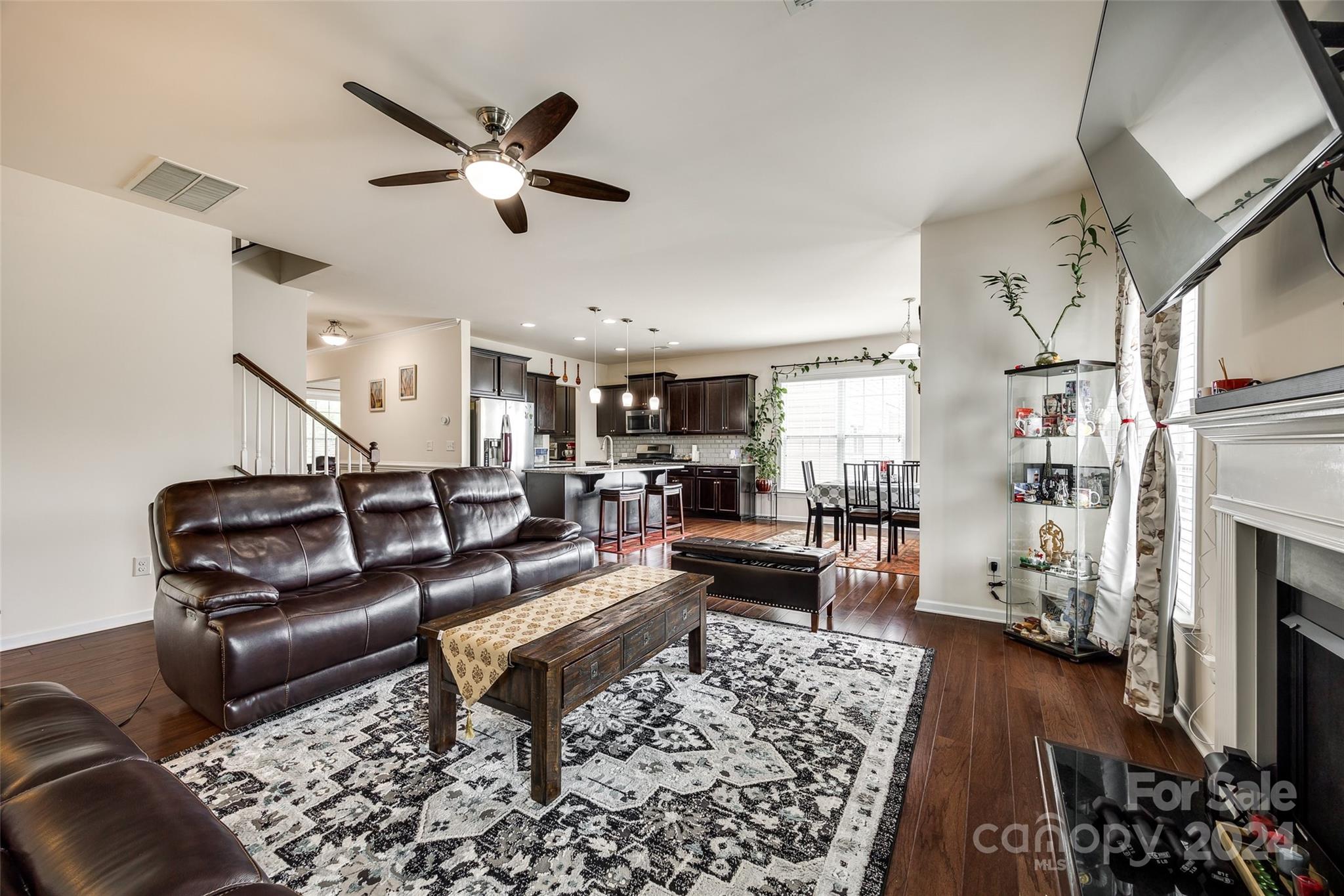 Hawks Creek - Residential