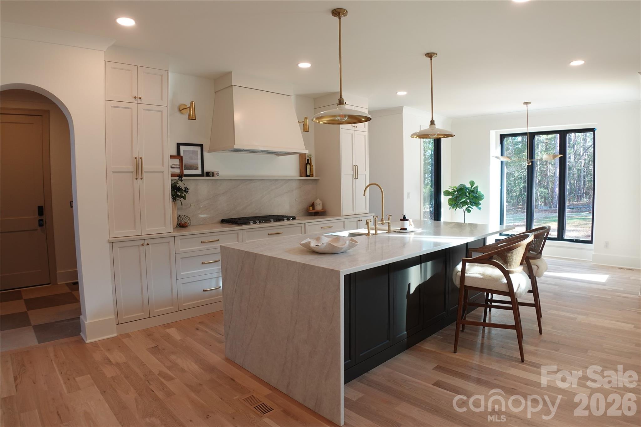 449 W North Corner Road