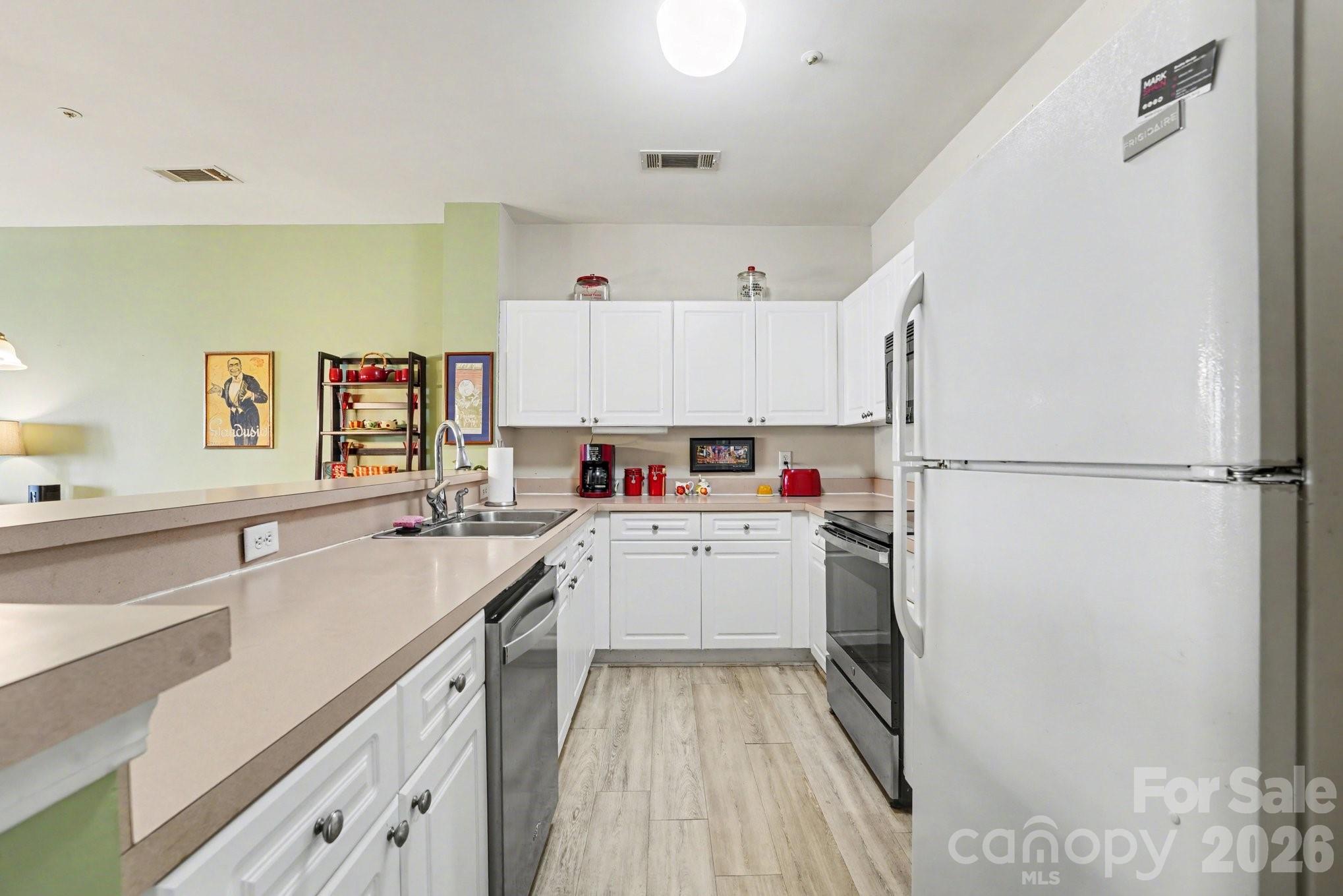 Spinnaker Reach - Residential