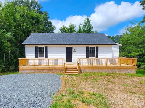 Photo of 431 Eastover Avenue, Norwood, NC 28128 (MLS # 4412285)