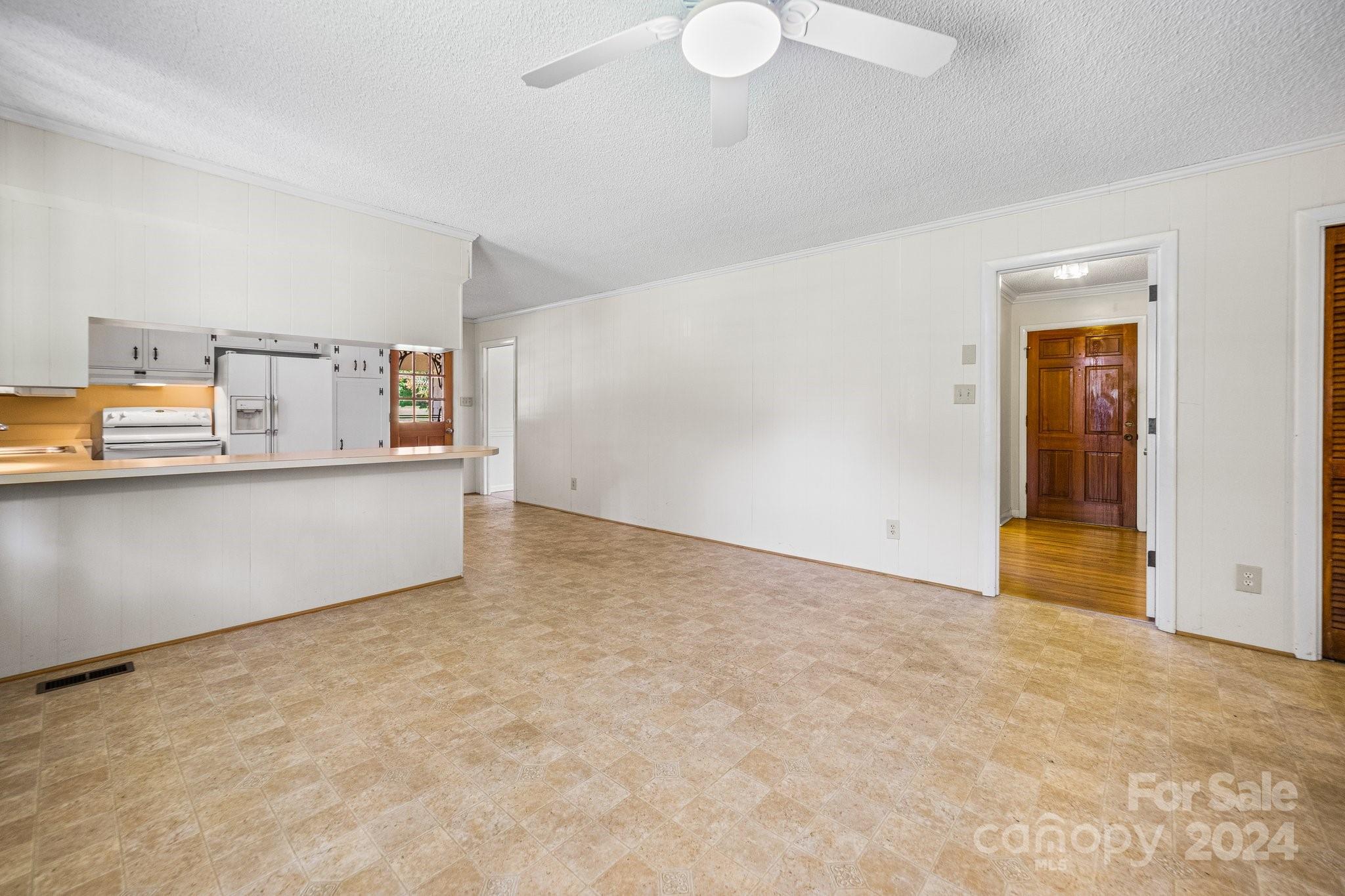 Point Largo - Residential