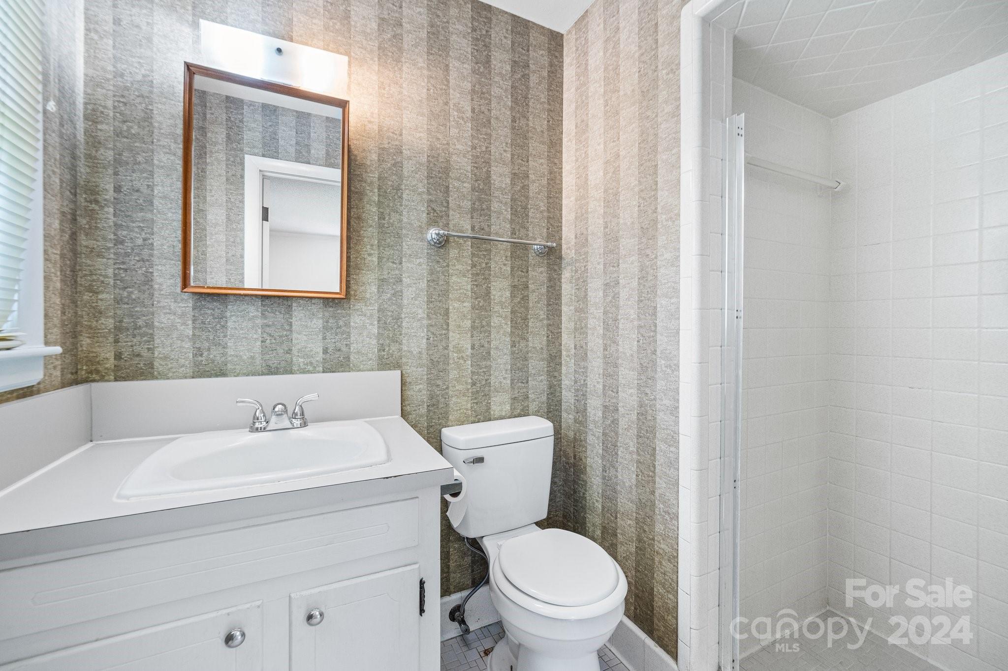 Point Largo - Residential