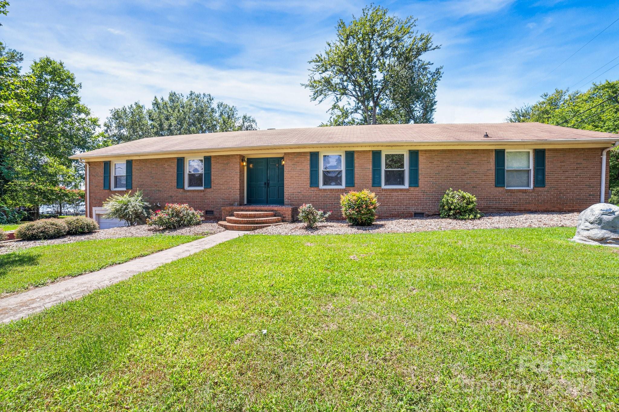 Point Largo - Residential