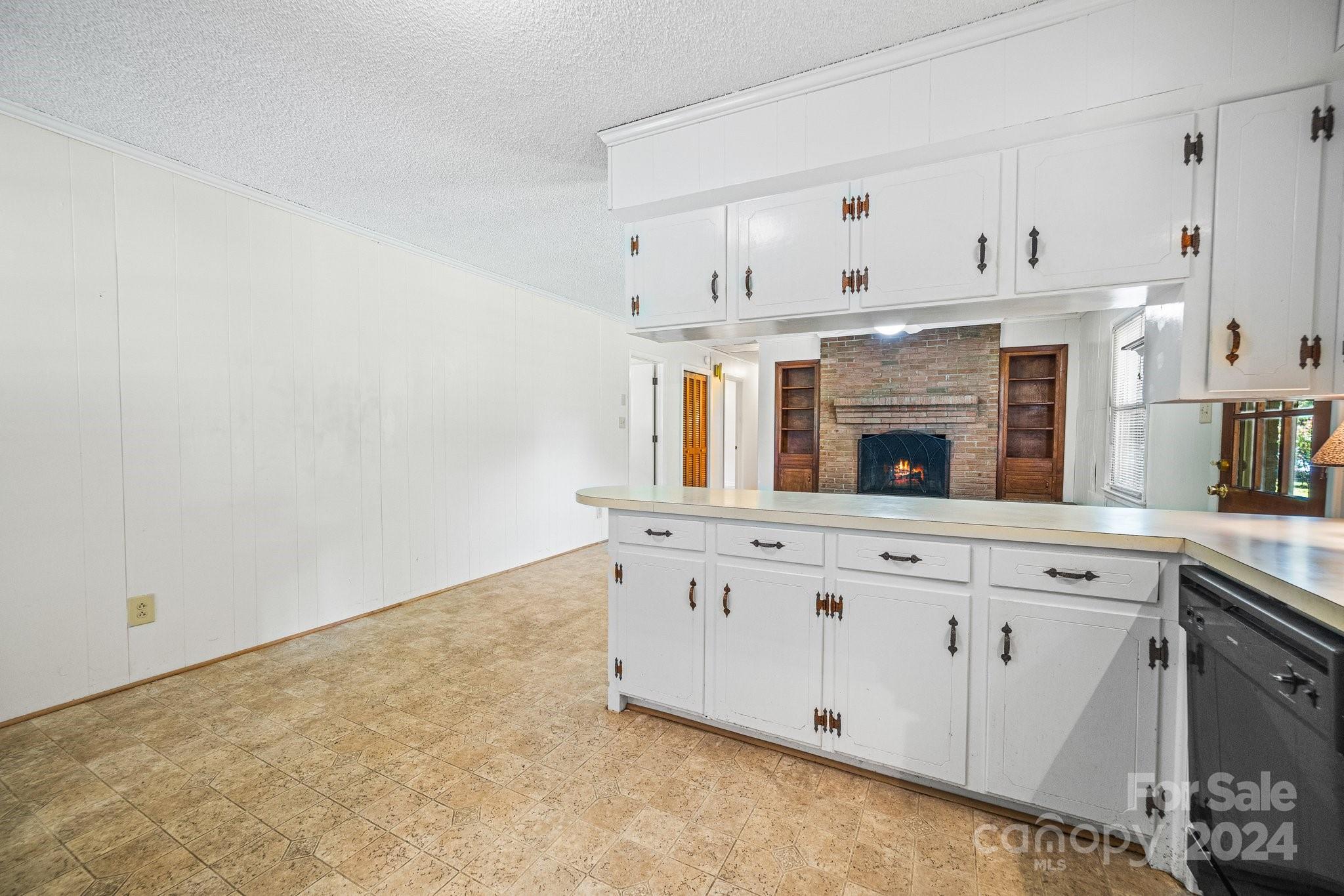 Point Largo - Residential