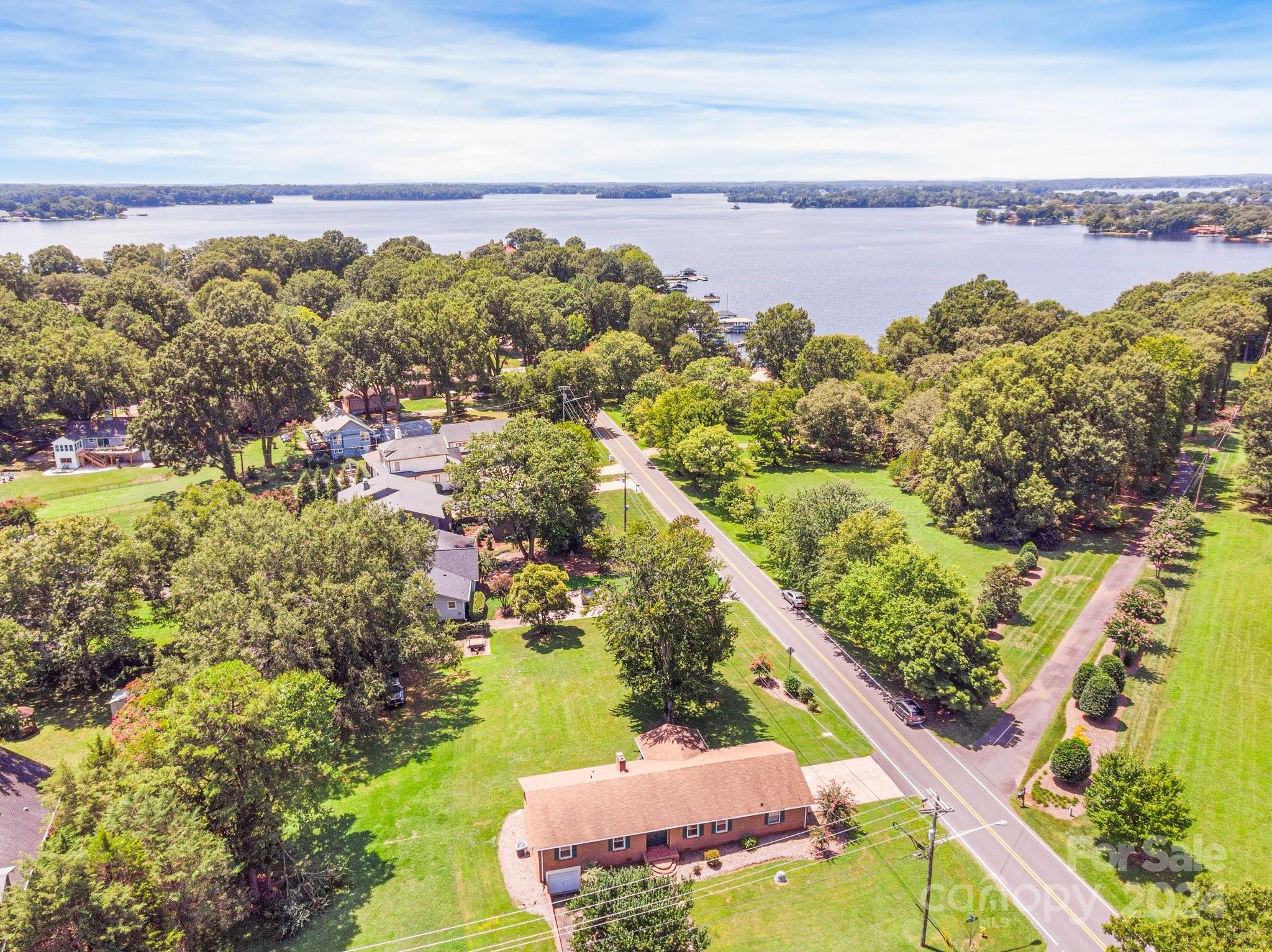 Point Largo - Residential