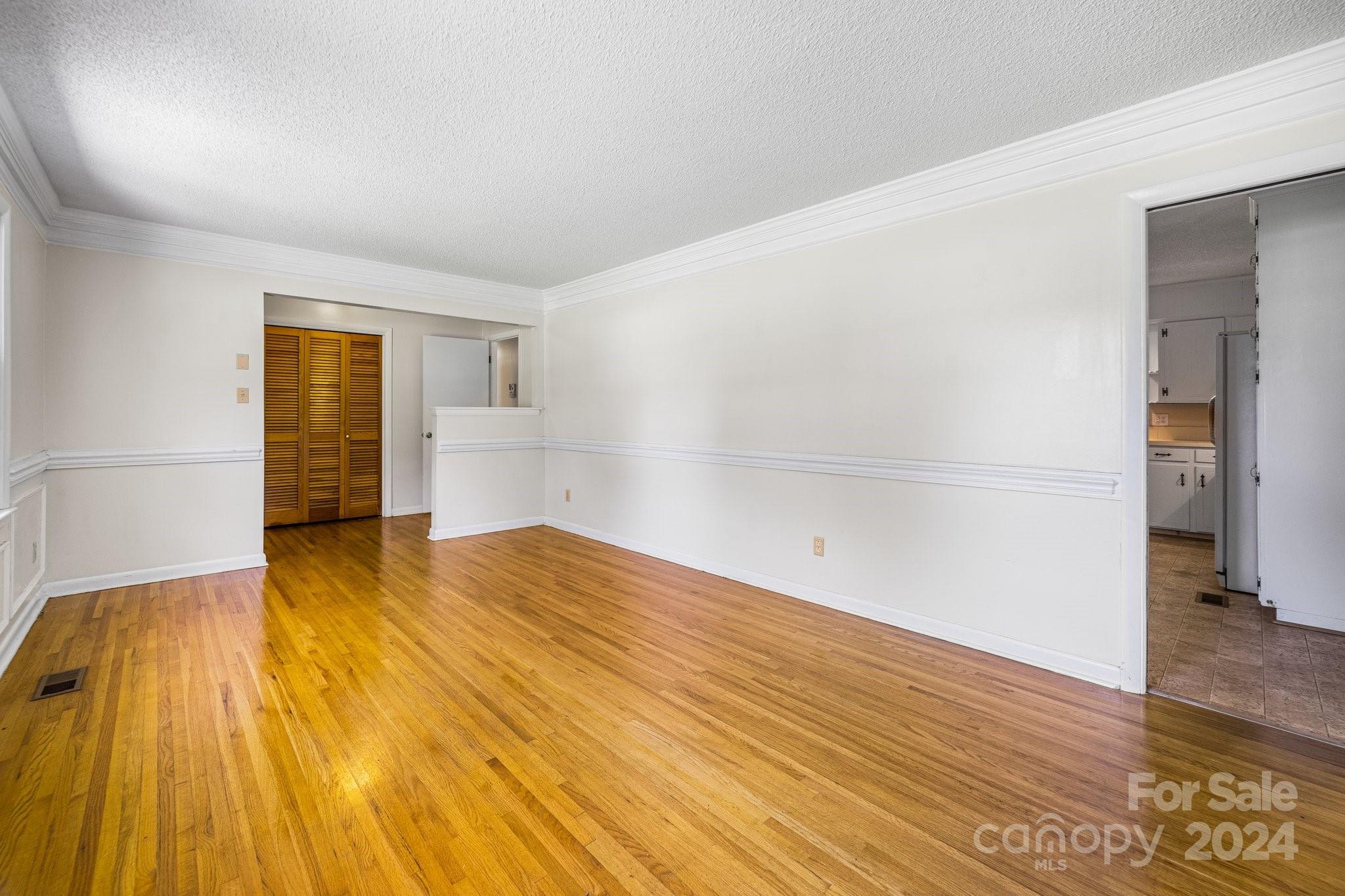 Point Largo - Residential