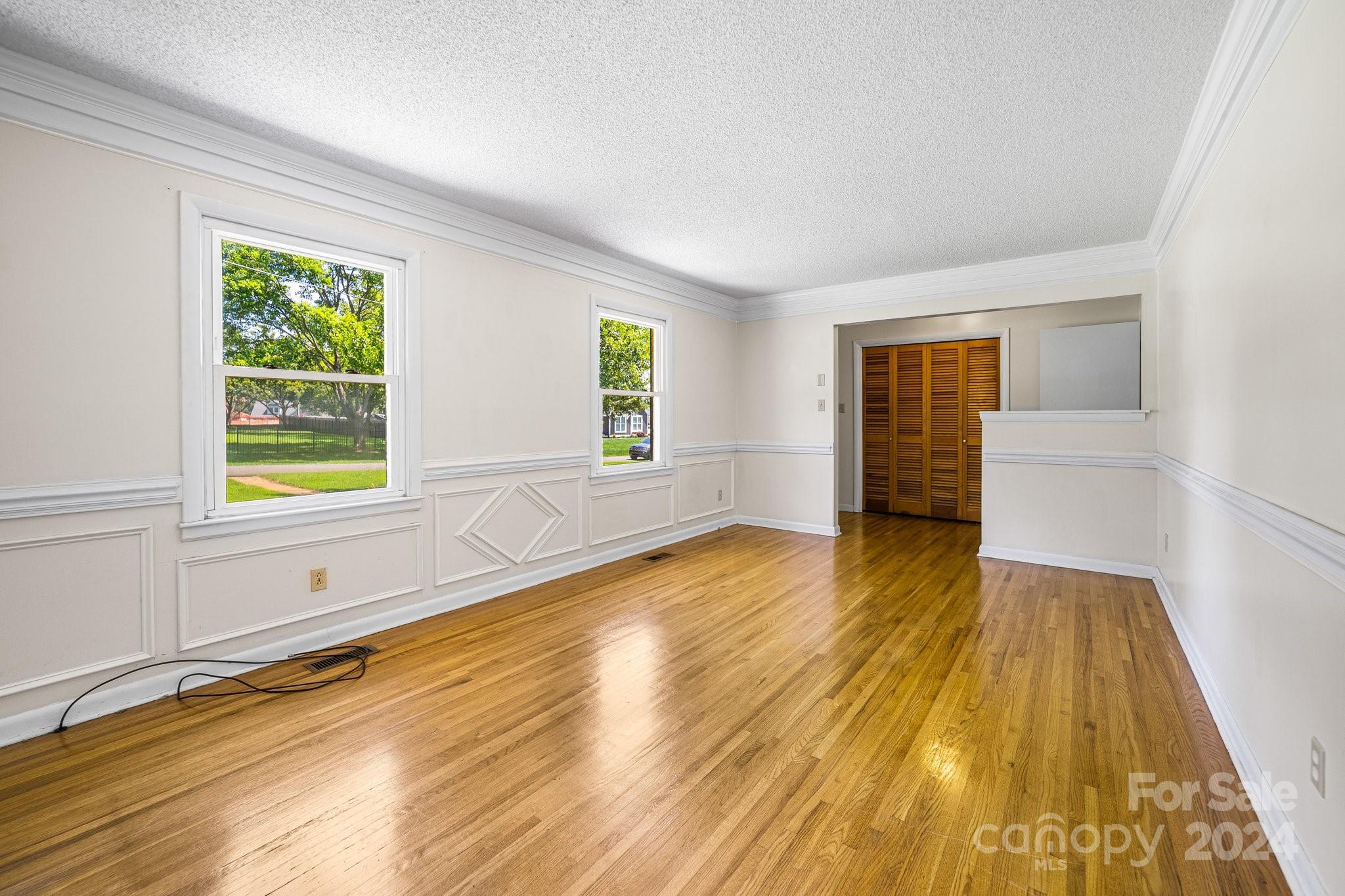 Point Largo - Residential