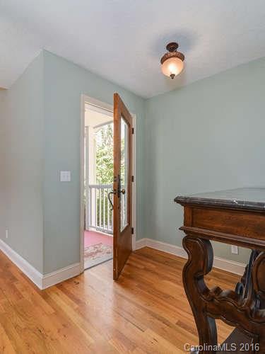 Saddle Ridge - Residential