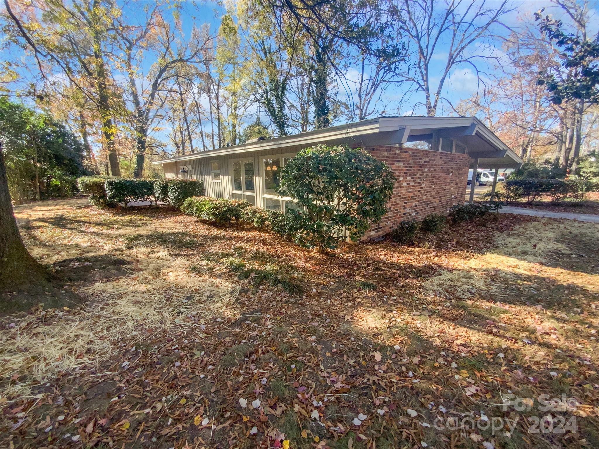 Beverly Woods - Residential