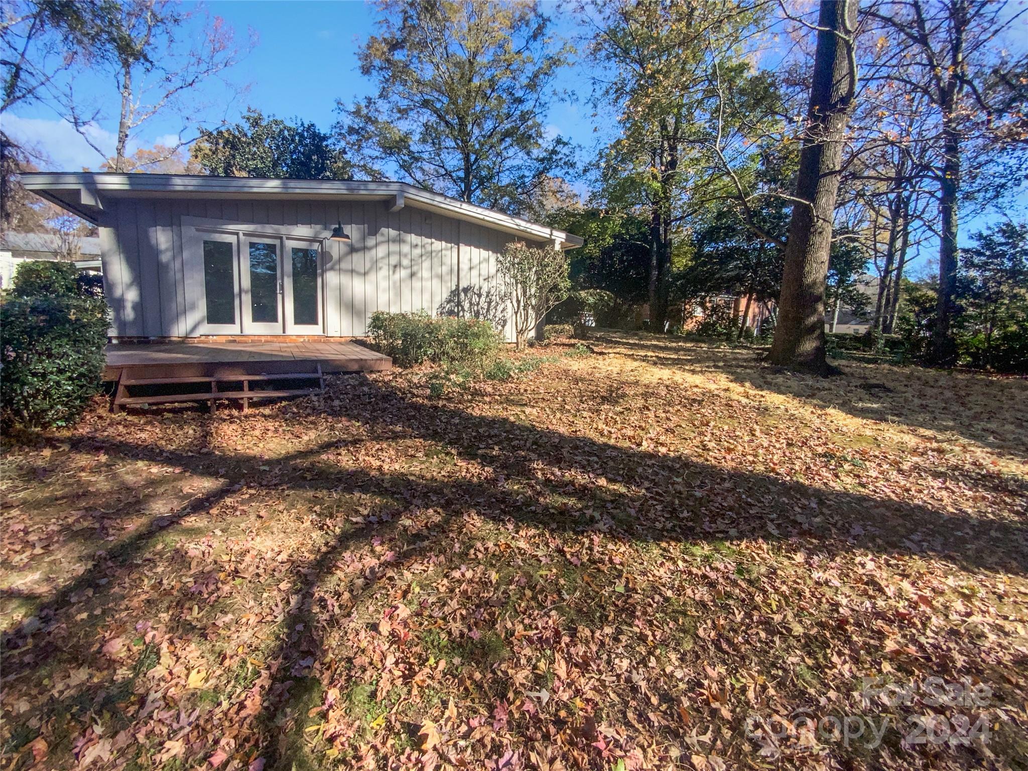 Beverly Woods - Residential