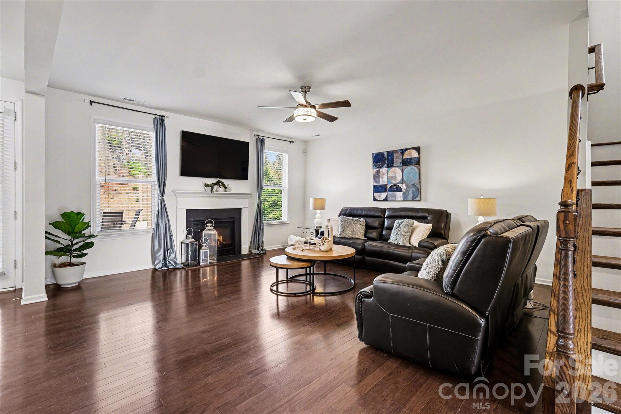 Cobblestone Manor - Residential