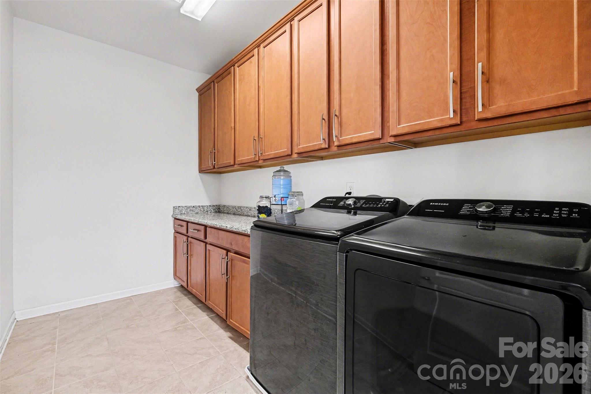 Cobblestone Manor - Residential