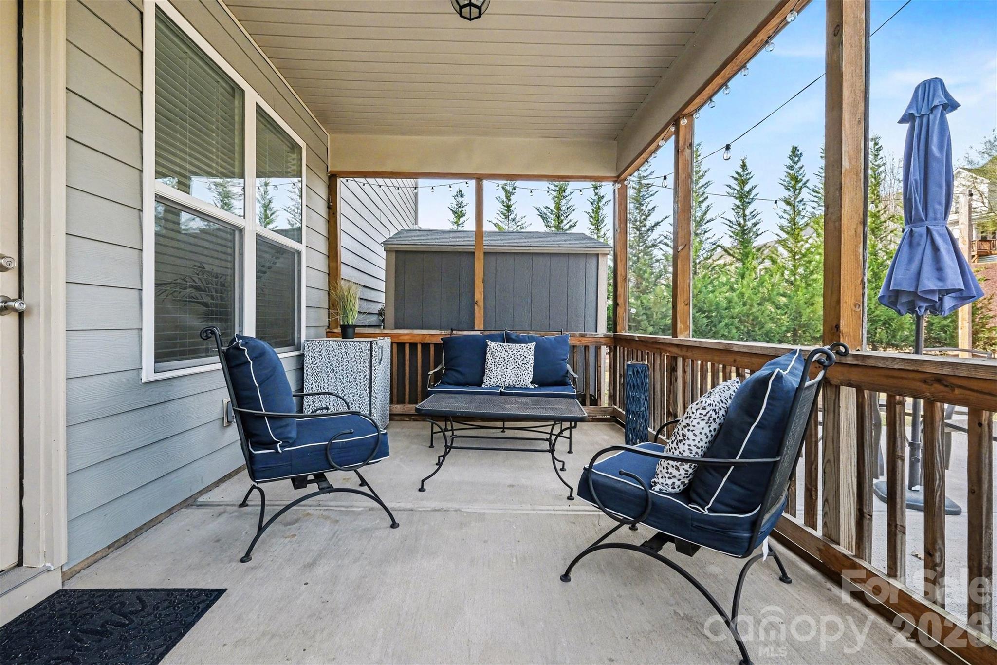 Cobblestone Manor - Residential