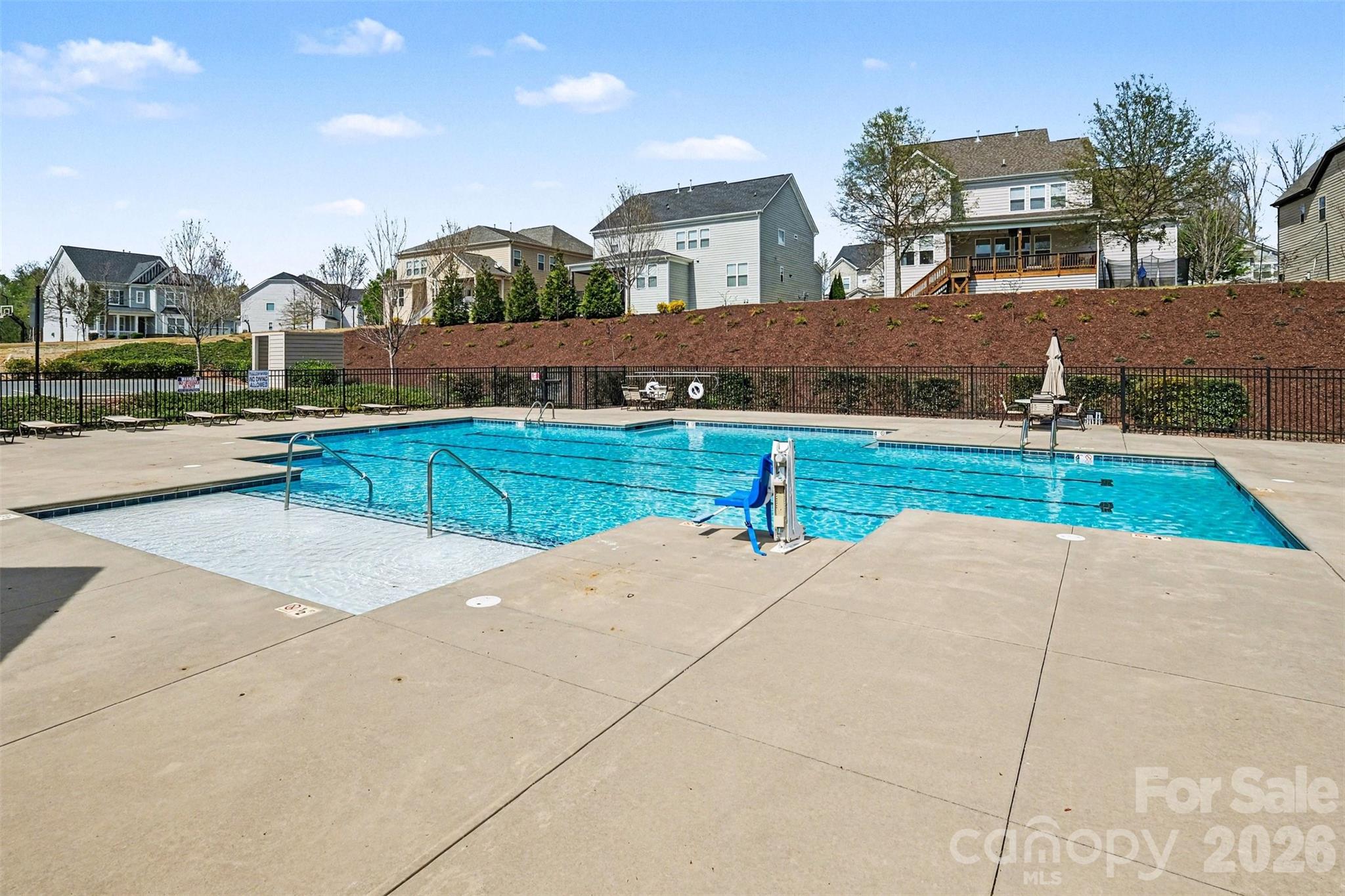 Cobblestone Manor - Residential