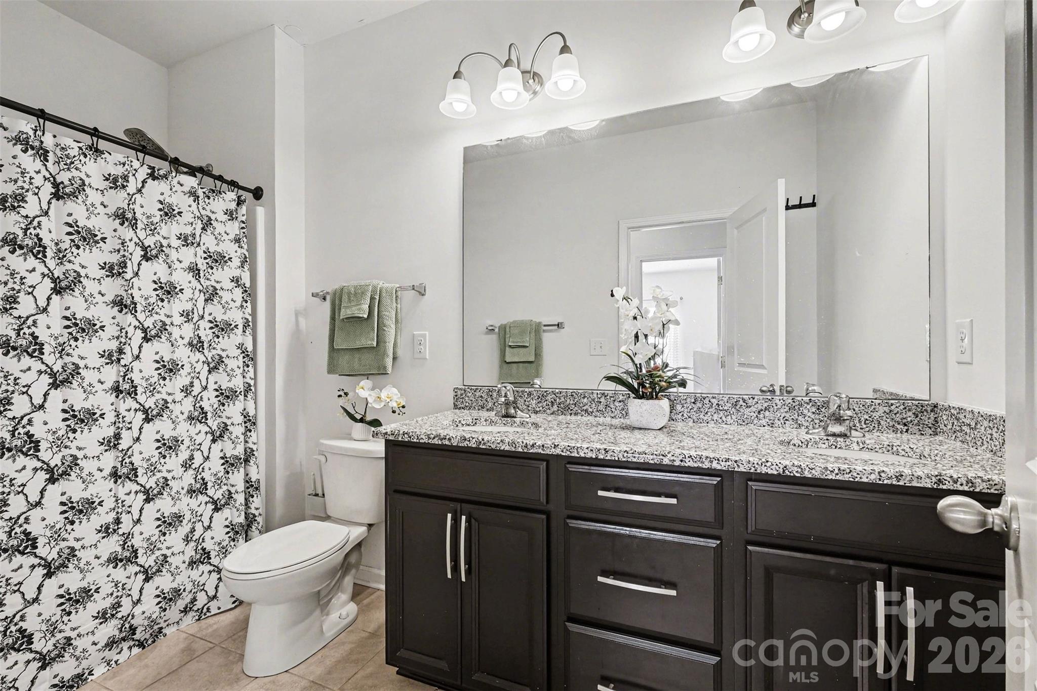 Cobblestone Manor - Residential