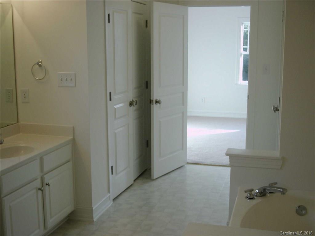 Mckenzie Place - Residential Lease