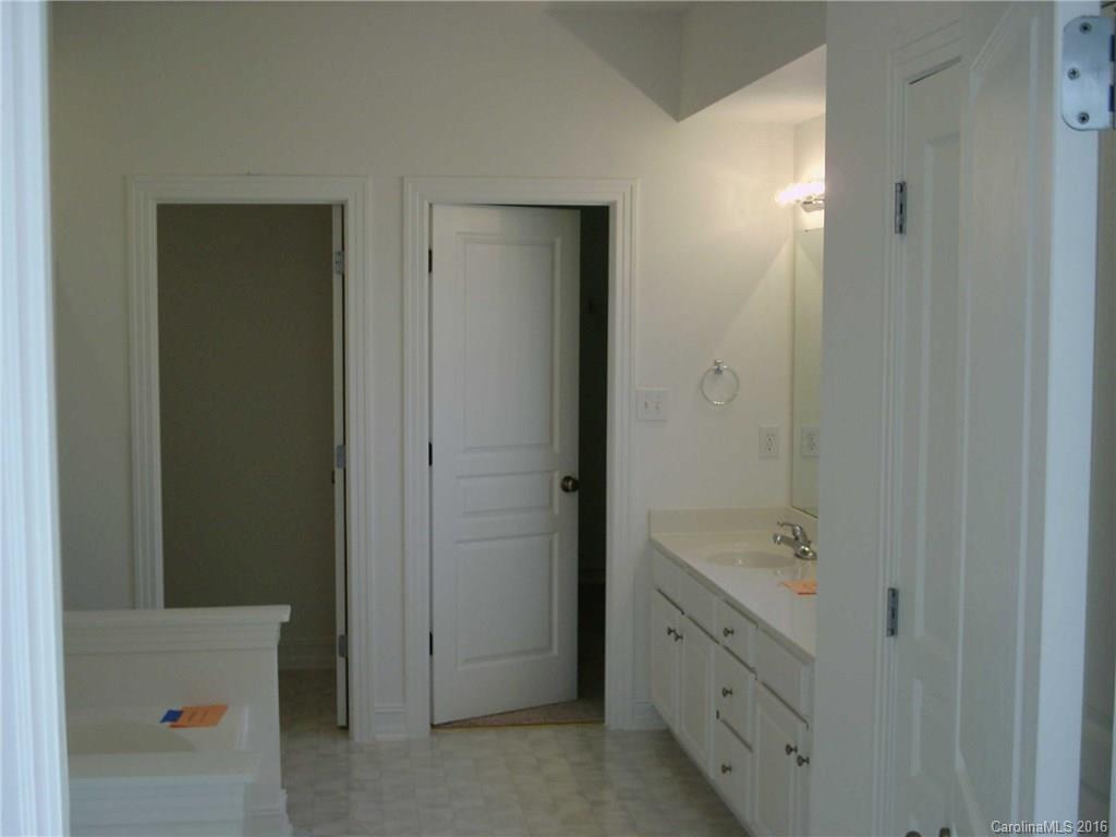 Mckenzie Place - Residential Lease