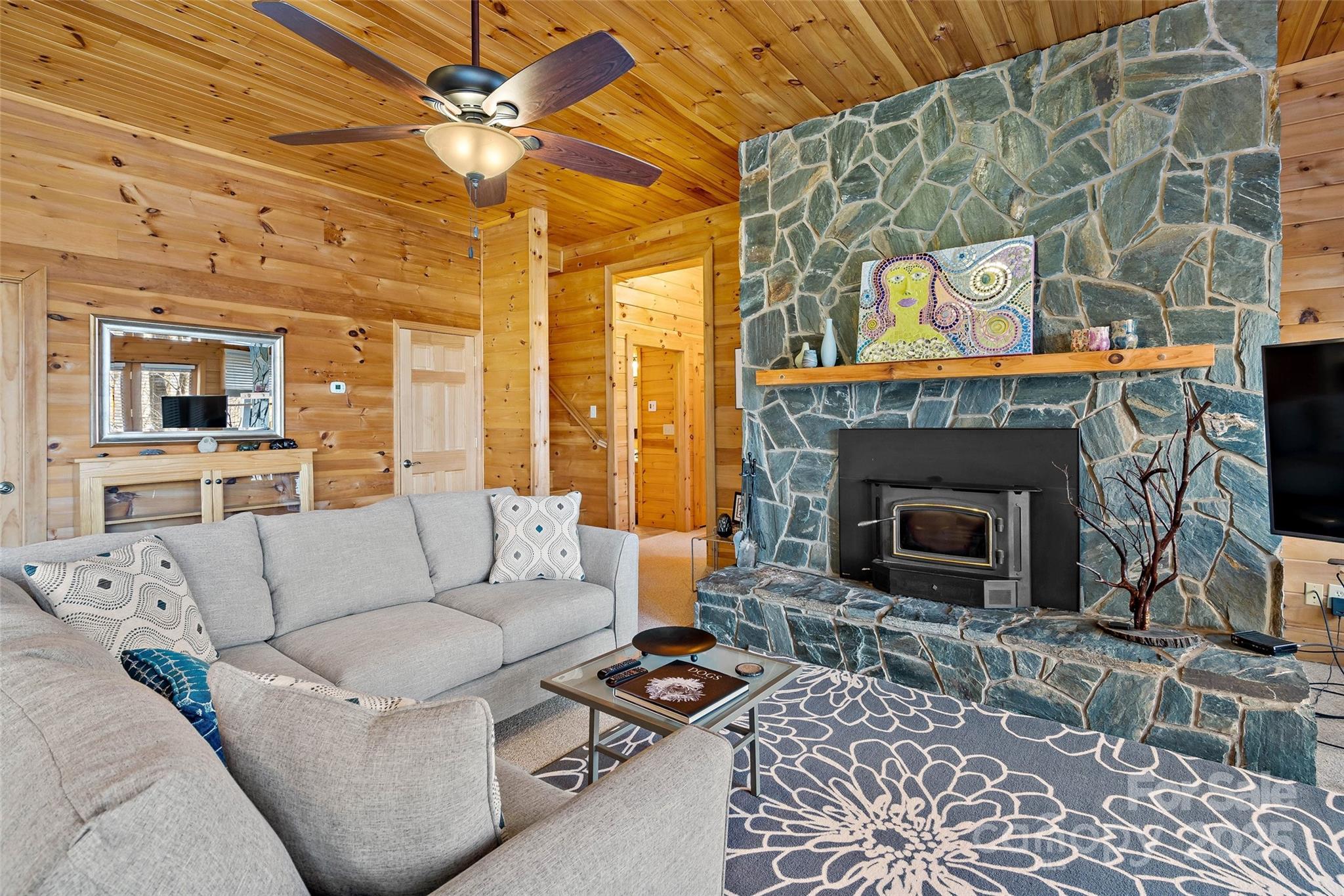 Gateway Mountain - Residential