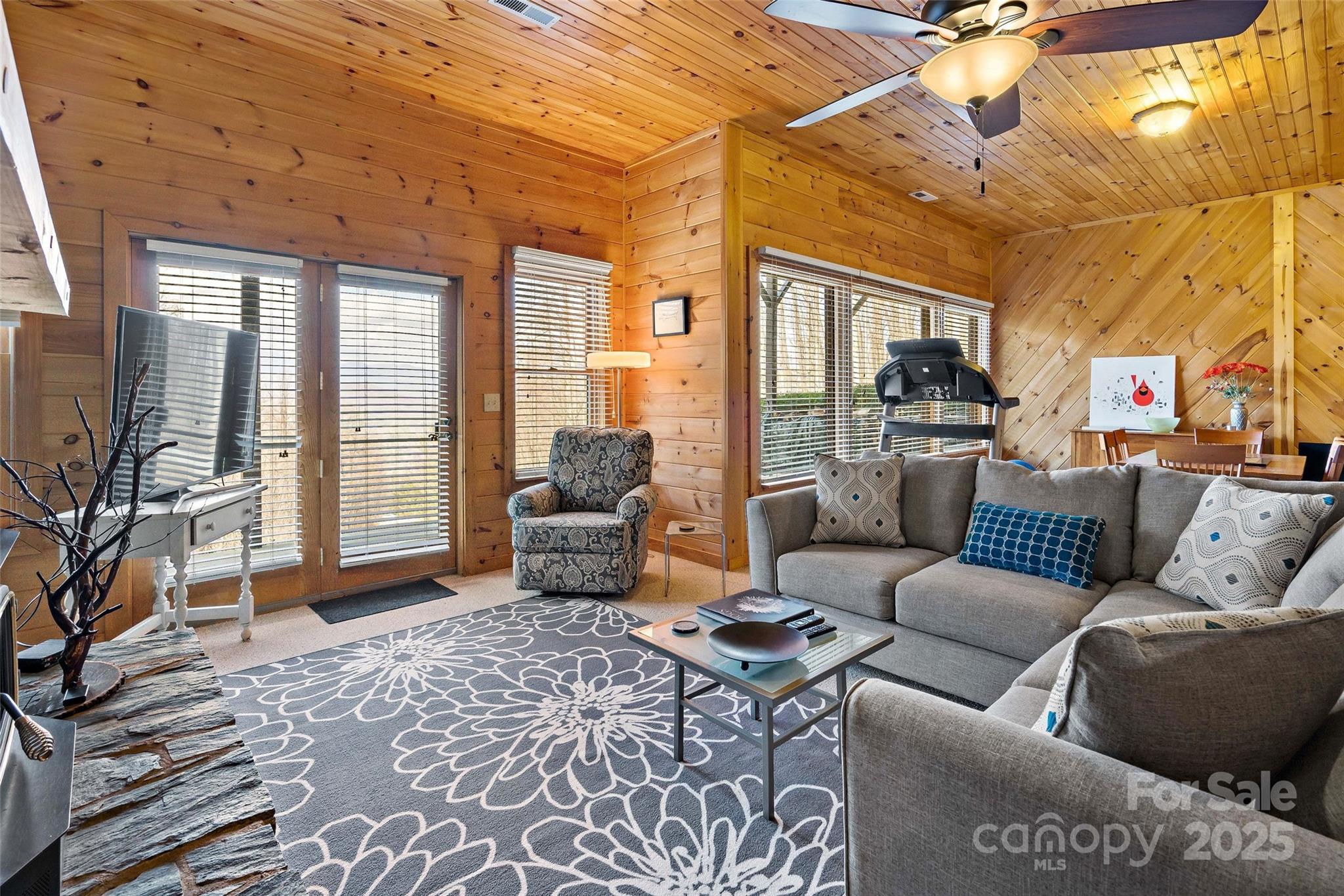 Gateway Mountain - Residential