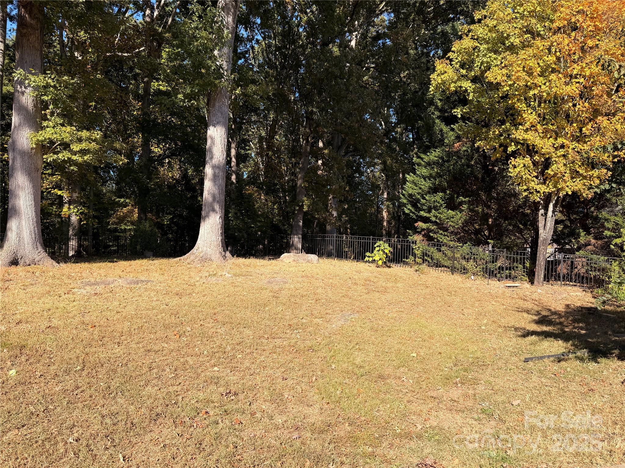 Laurel Glen - Residential