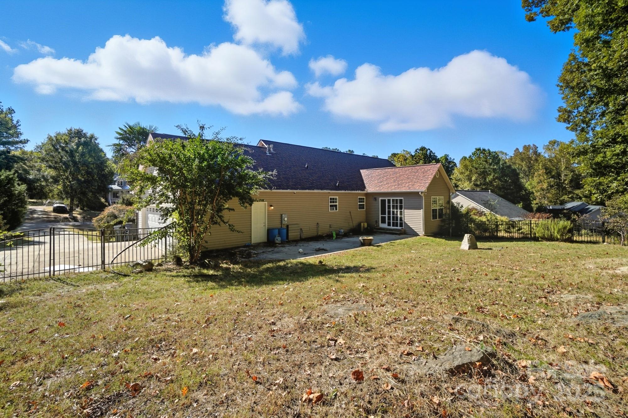 Laurel Glen - Residential