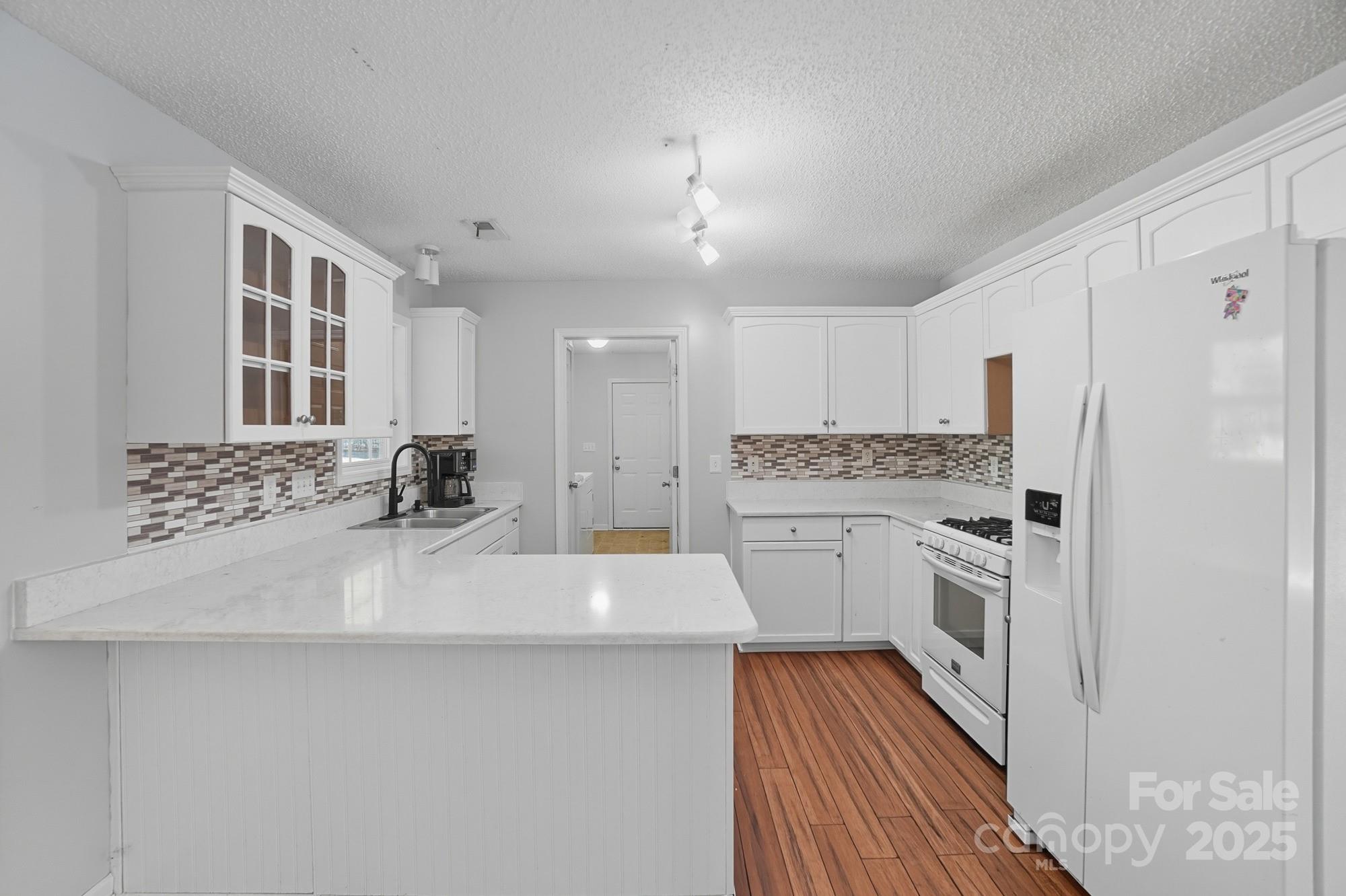 Laurel Glen - Residential