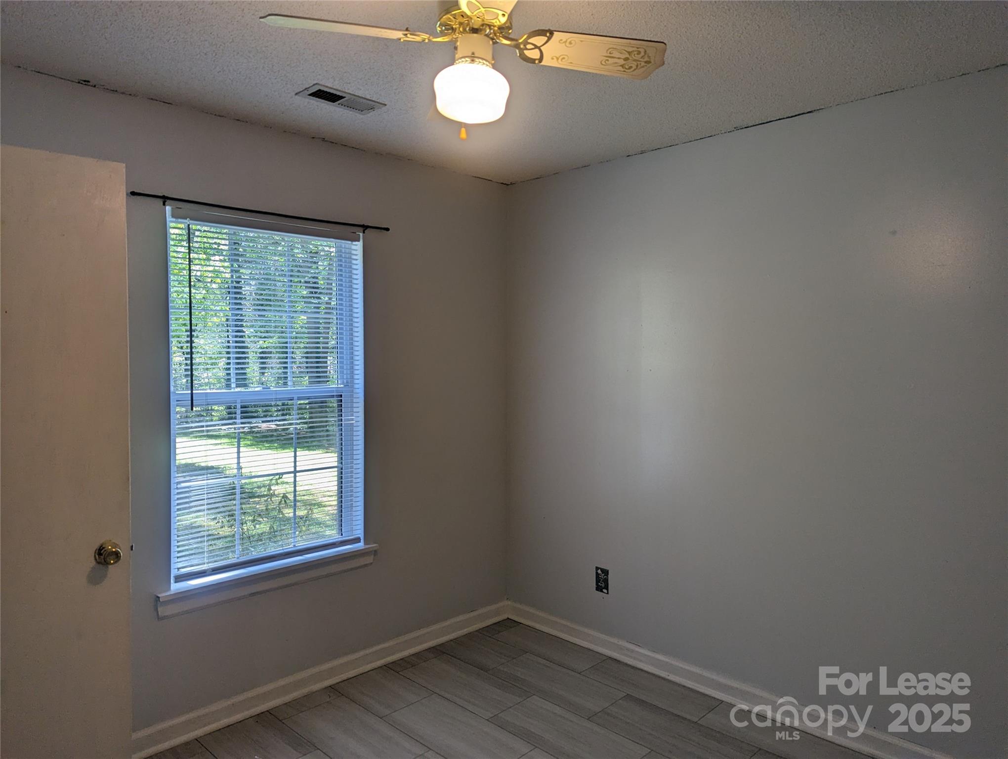 Mills Forest - Residential Lease